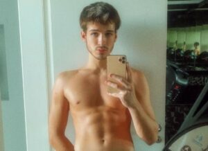 joao guilherme pelado em imagens nu