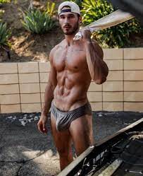 michael yerger nude dotado pelado