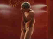 Justin Long Nude Transando Pelado na Cena do Filme