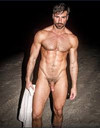 justin clynes nude tesudo pelado