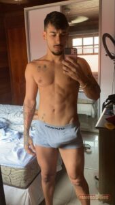 kleber alvarenga nude tesudo pelado